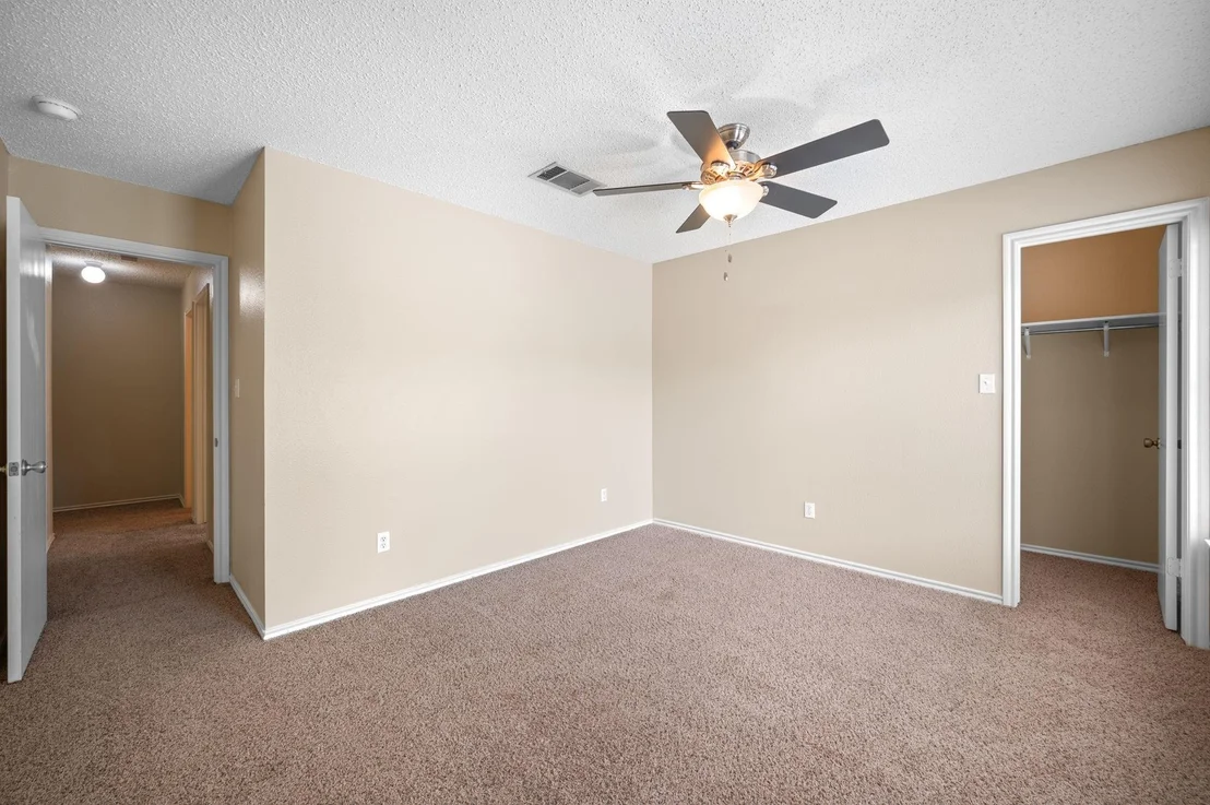 Photo of 2220 Kaiser DR