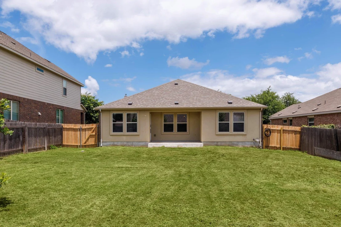 Photo of 824 Tabernash DR