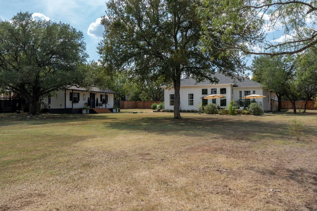 Photo of 799 W Bartlett DR
