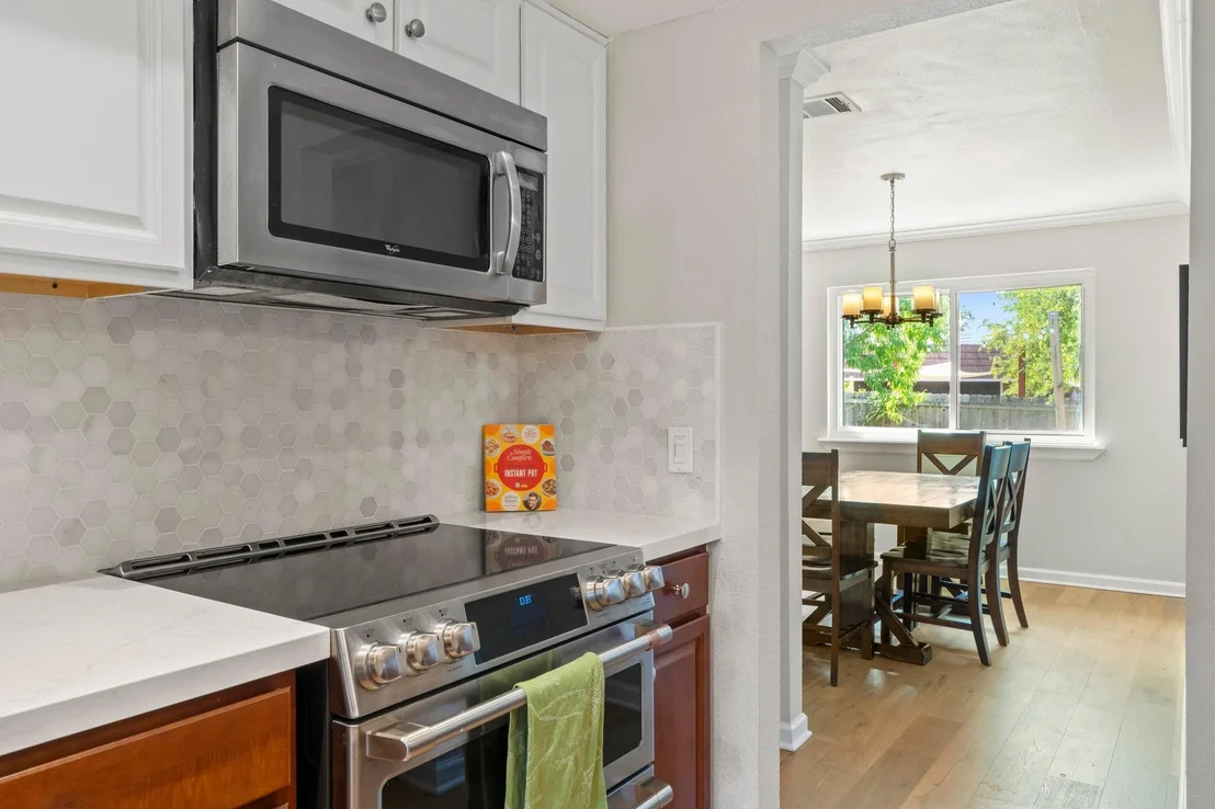 Photo of 11015 Jordan LN
