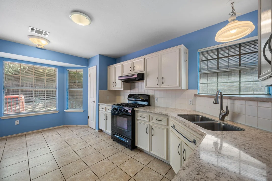 Photo of 1110 Hatteras DR