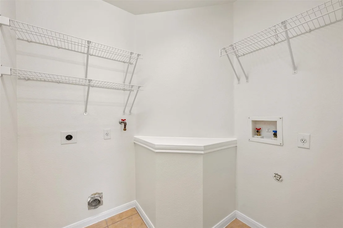 Photo of 912 Abbeyglen Castle DR