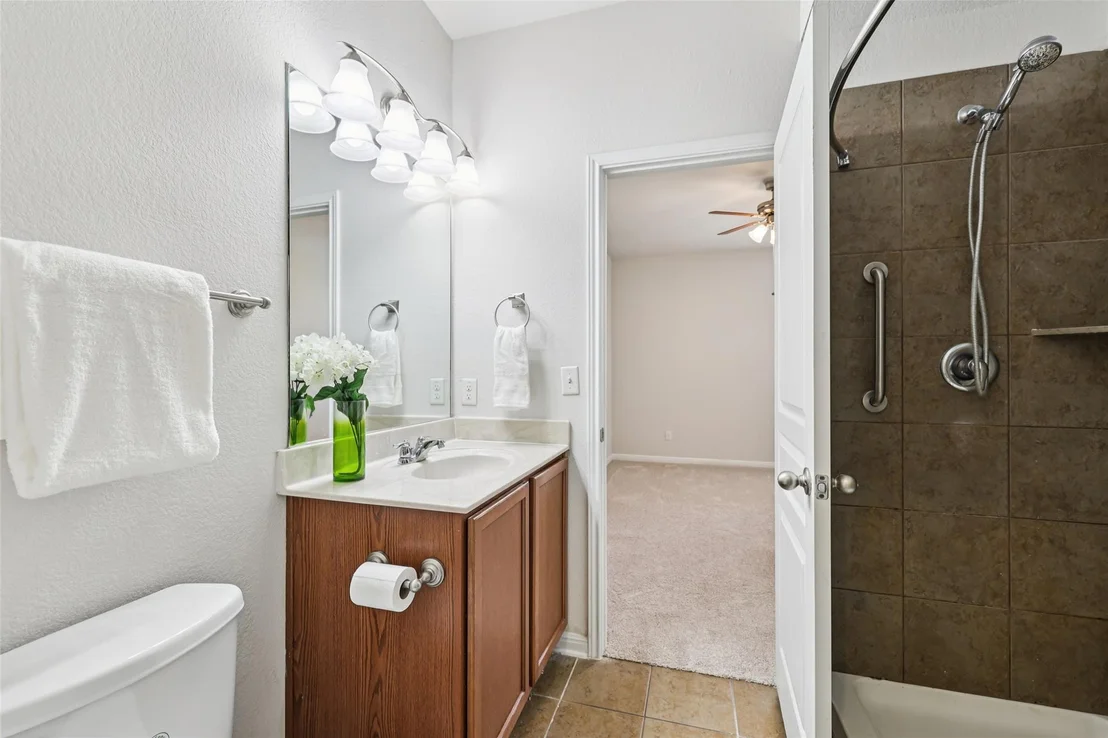 Photo of 1524 Sanders