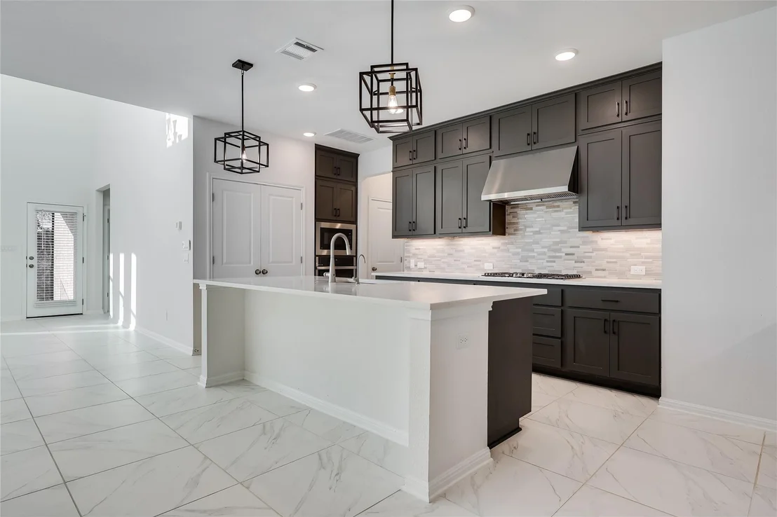 Photo of 4621 Modena Bay BND