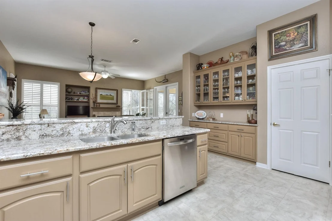 Photo of 111 Juniper Berry TRL