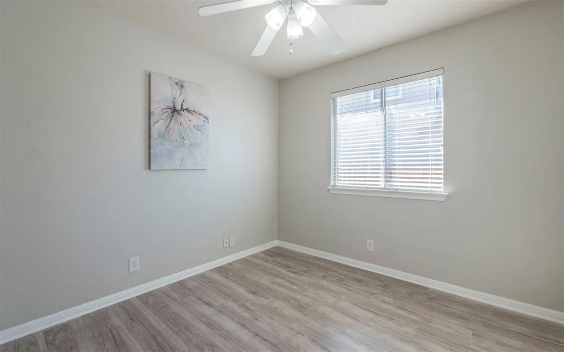 Photo of 1002 Stewart DR