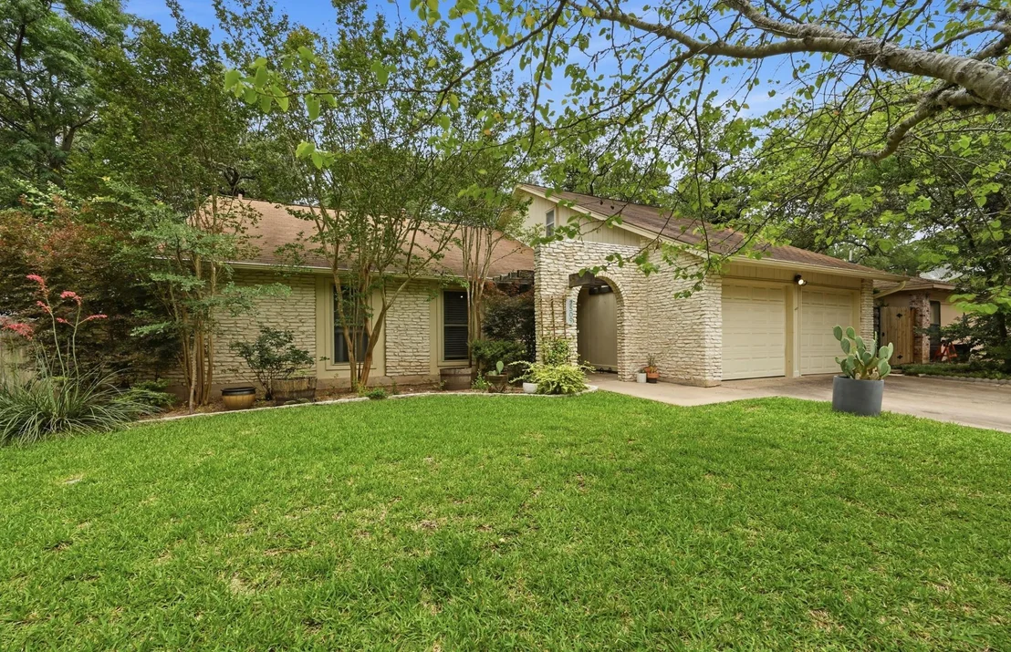 Photo of 2509 Redleaf LN