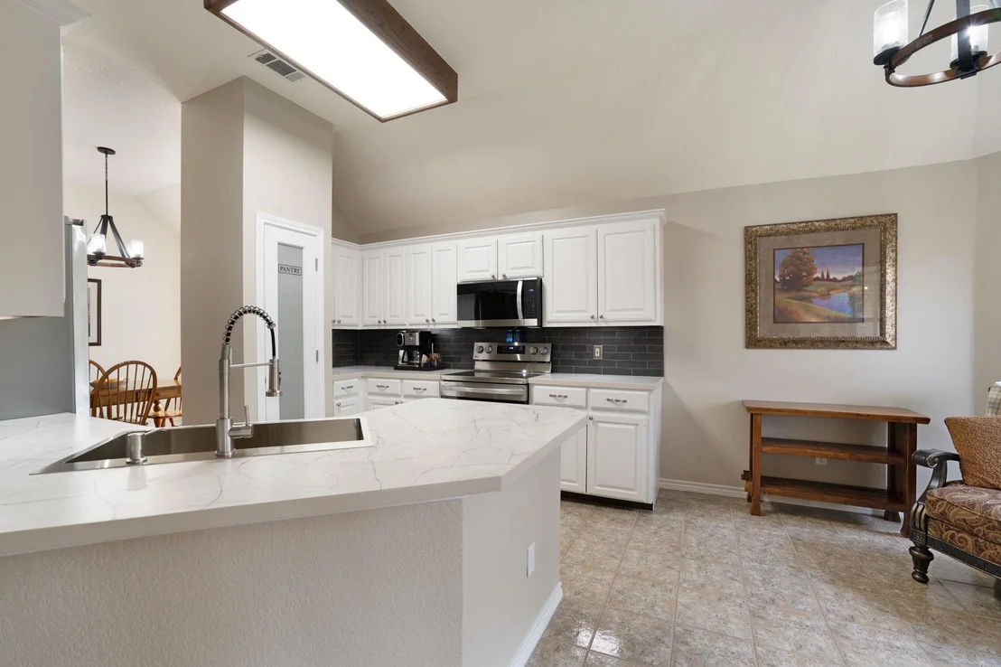 Photo of 124 Village DR