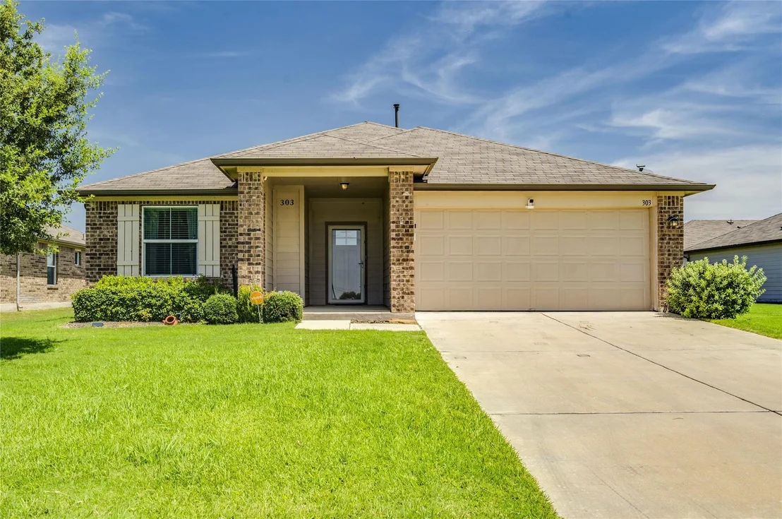 Photo of 303 Marimoor DR