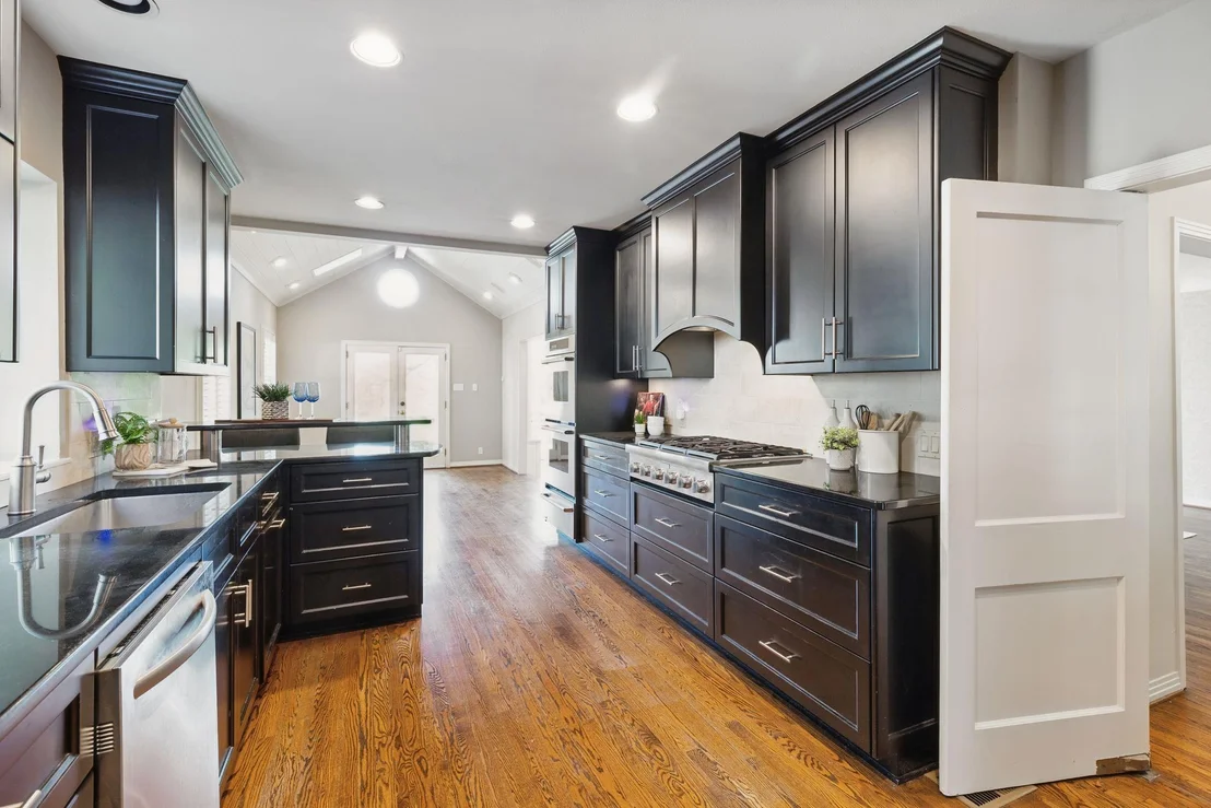 Photo of 1006 Gaston Ave