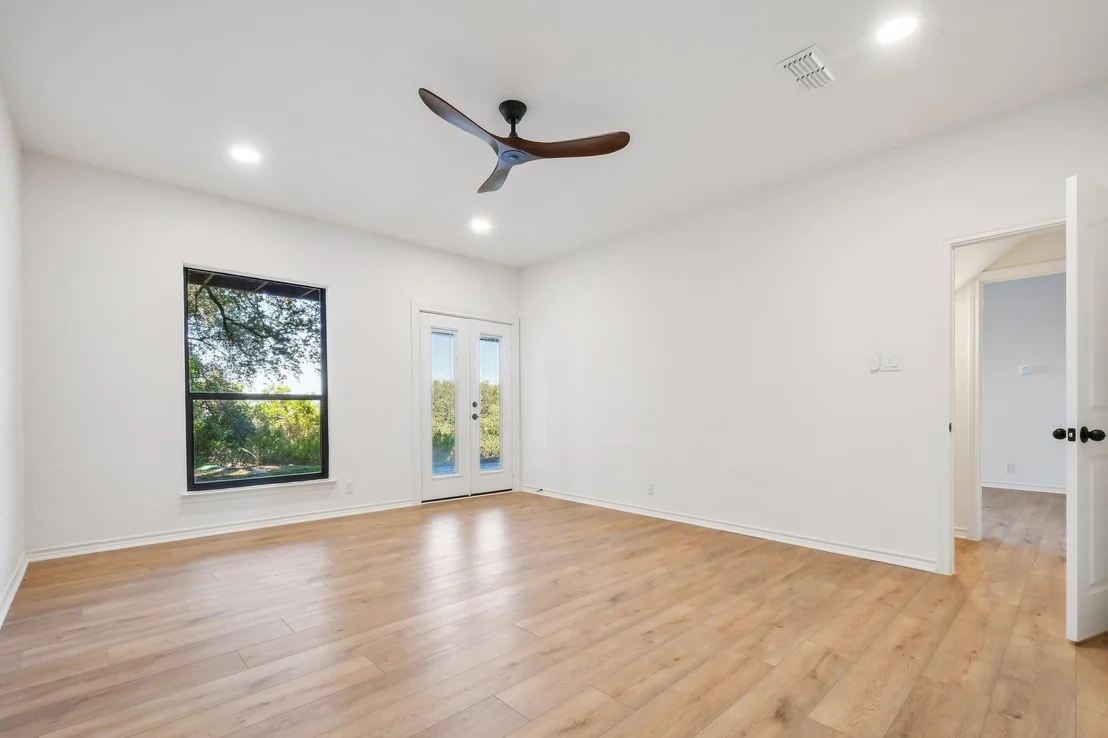 Photo of 129 Firebird ST