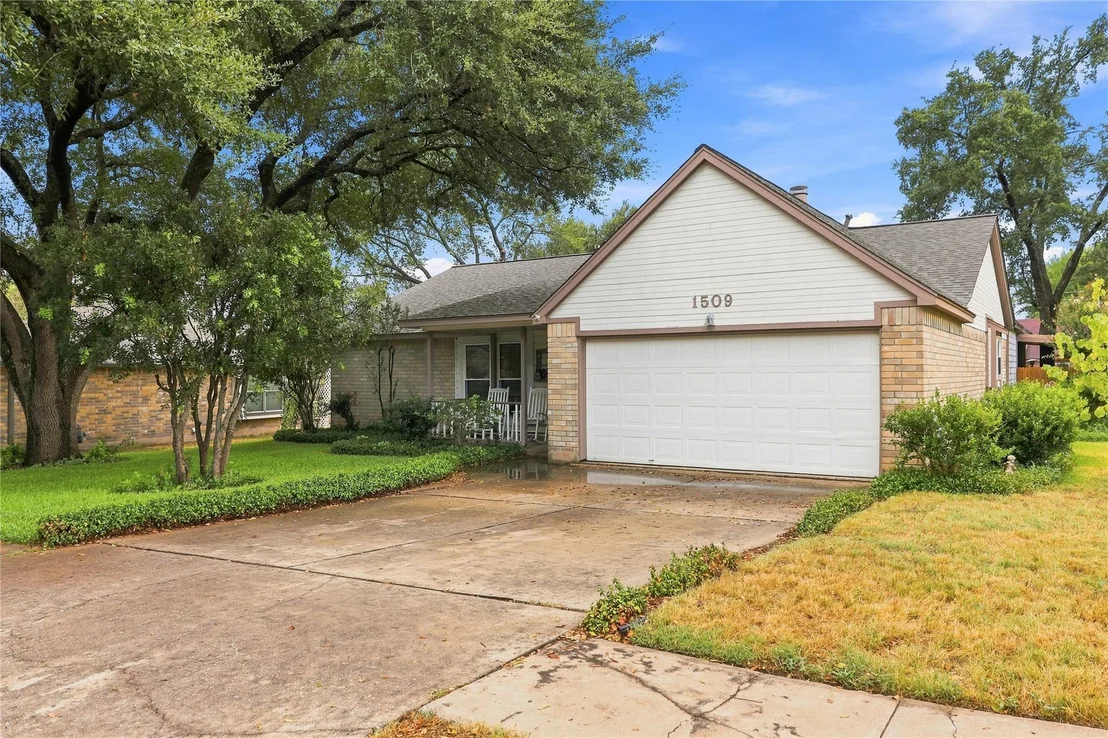 Photo of 1509 Quail Run RD