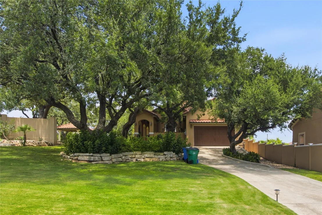 Photo of 15210 Kevin LN