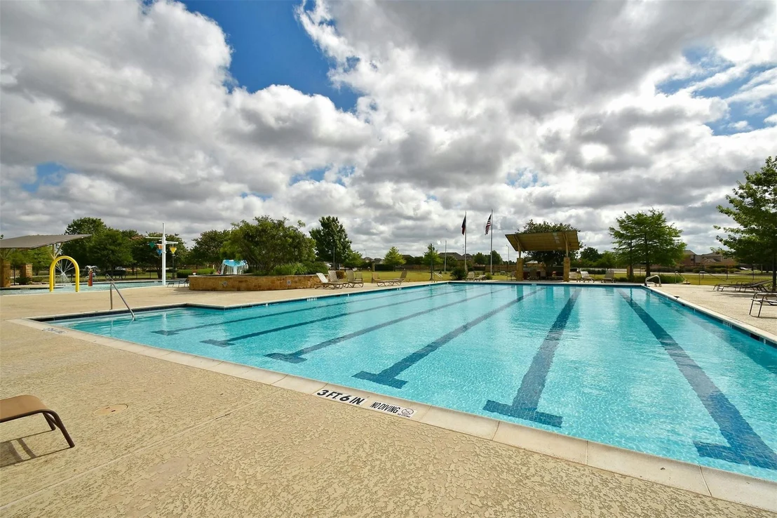 Photo of 541 Blue Oak BLVD