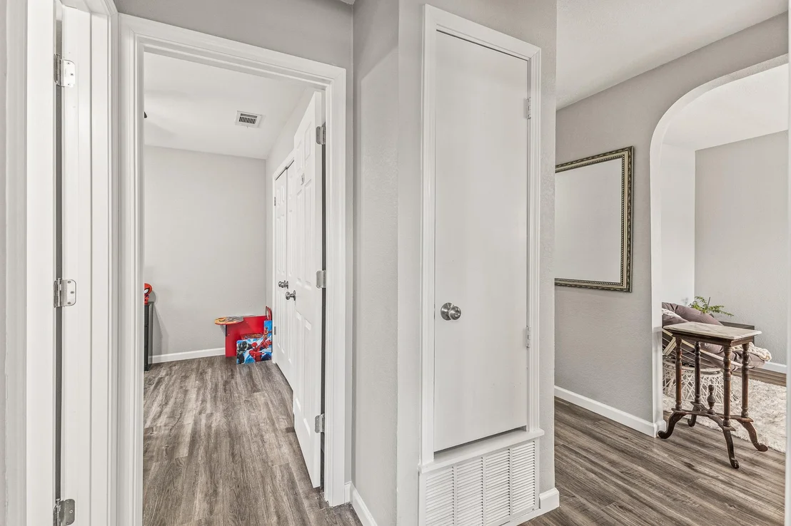 Photo of 1302 Phyllis DR