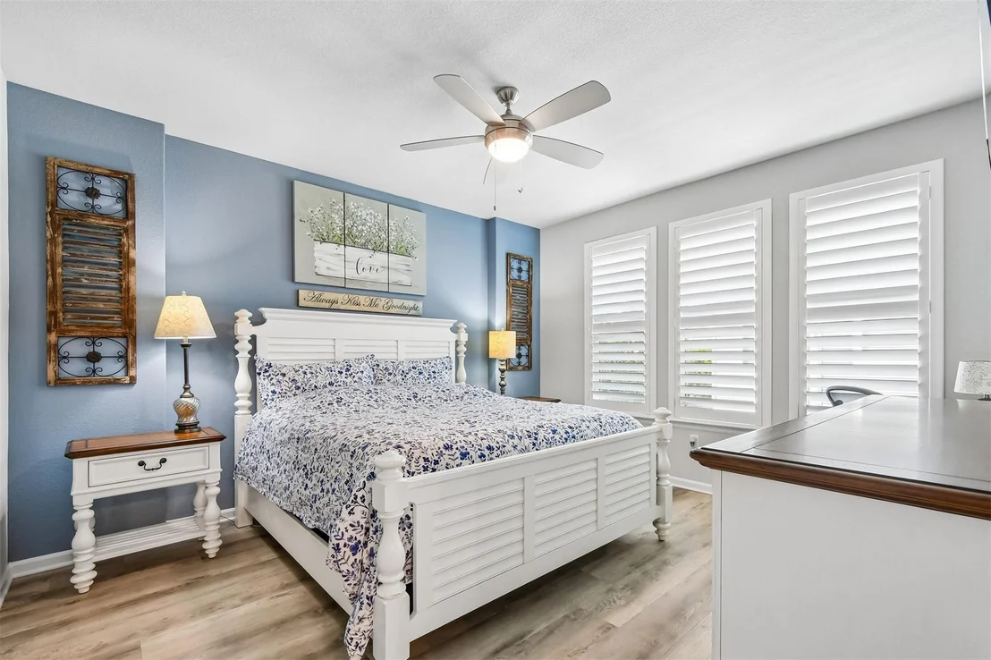Photo of 13500 Leaton CV