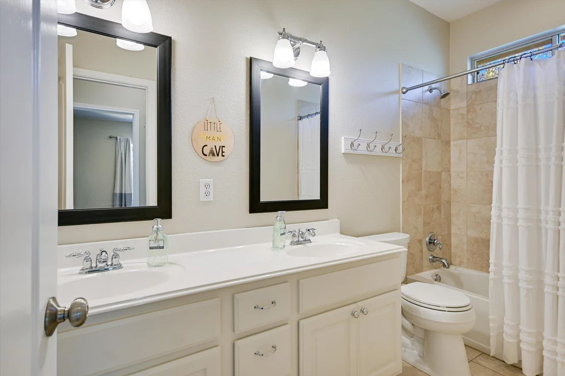 Photo of 11500 Viridian WAY