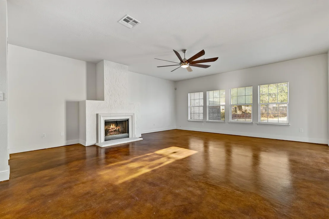 Photo of 600 Bella Vista Circle CIR
