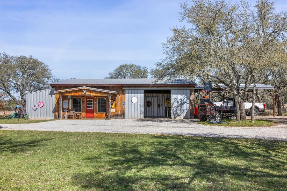 Photo of 8901 County Road 108