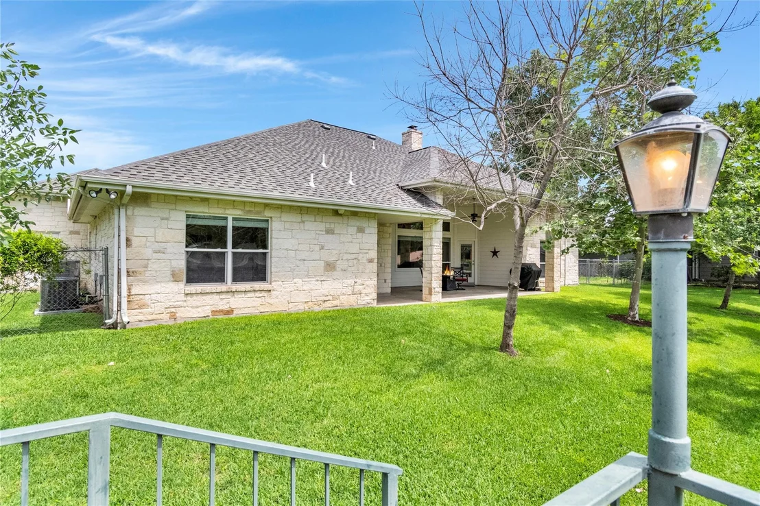 Photo of 307 E Pheasant RD