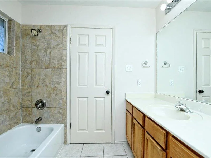 Photo of Unit 9 at 4400 Switch Willo