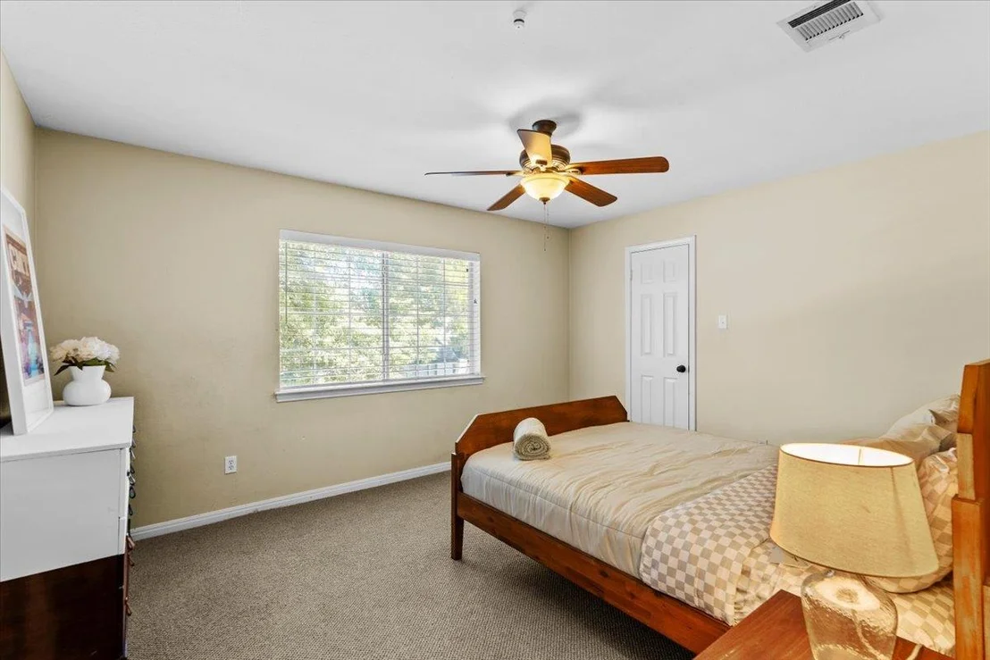 Photo of 10116 Pinehurst DR