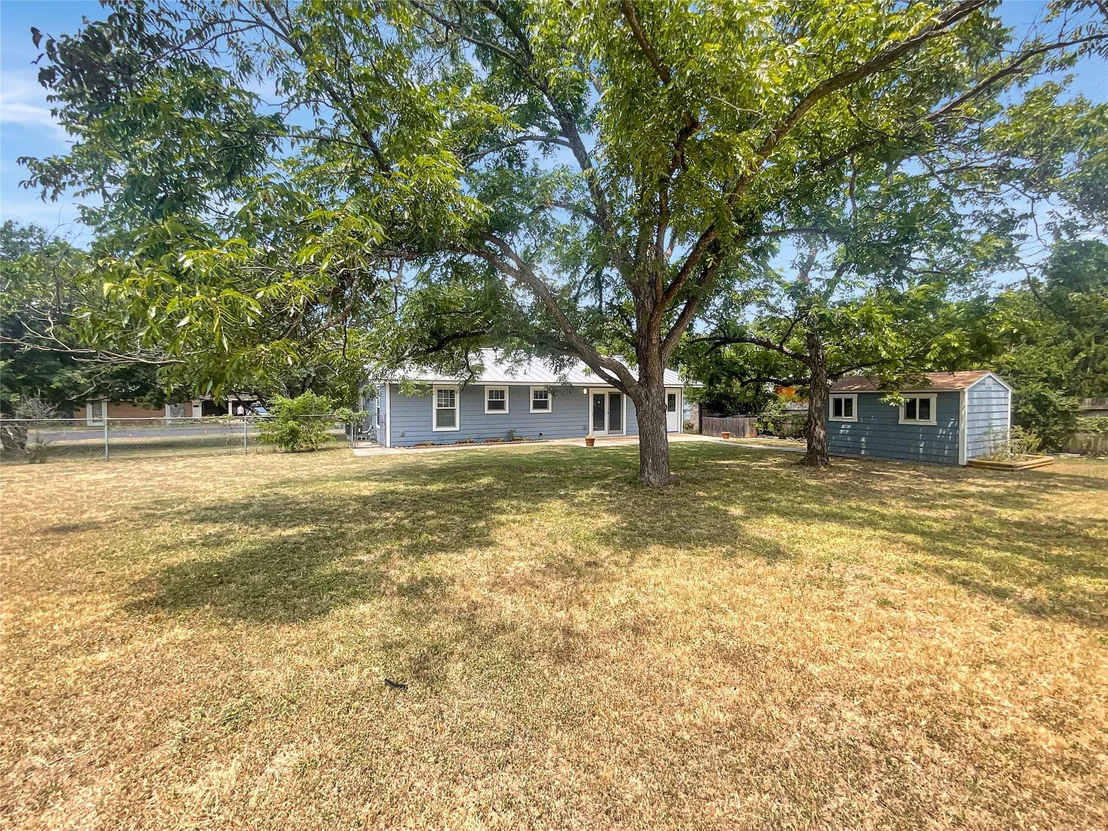 Photo of 8801 Parkfield DR