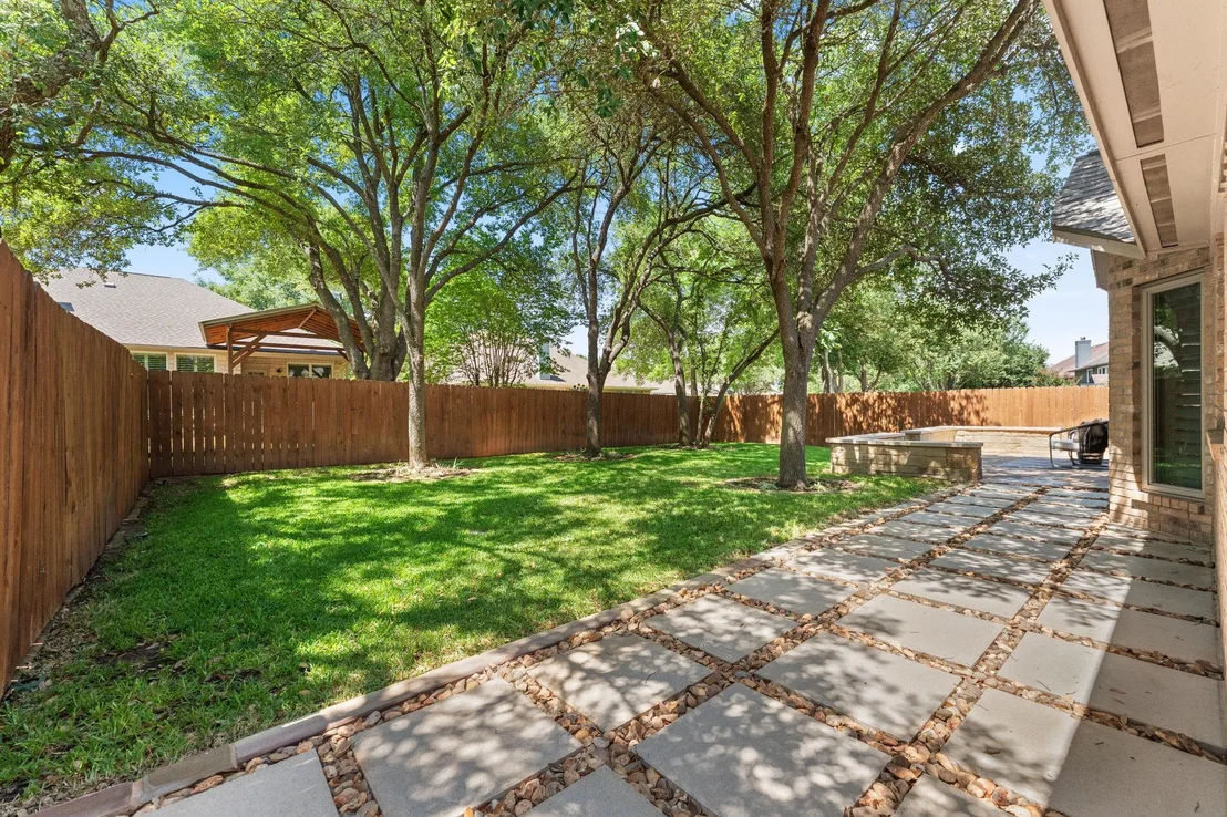 Photo of 10808 Redmond RD