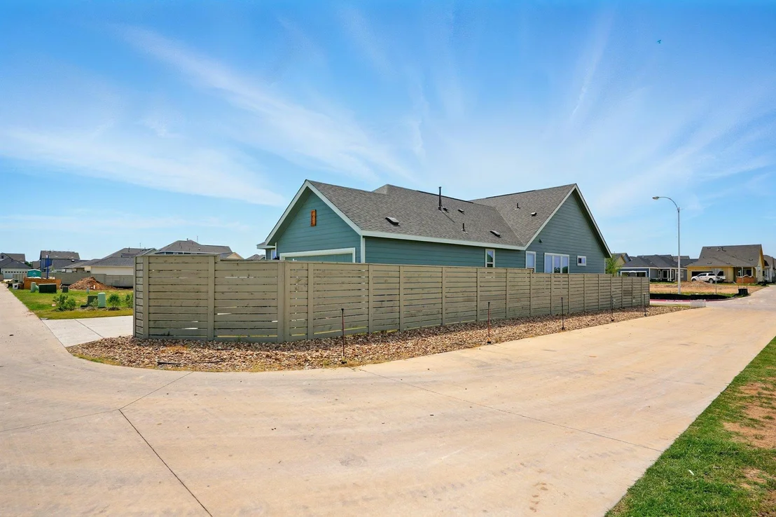 Photo of 210 Weaver LN