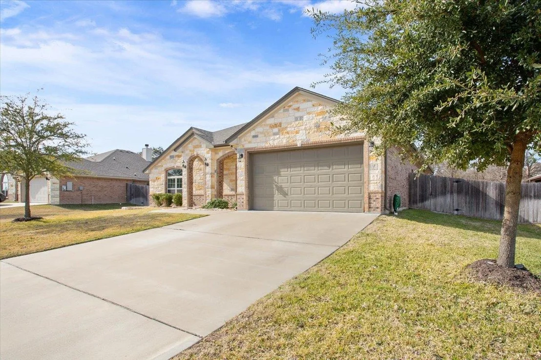 Photo of 2977 Presidio CIR