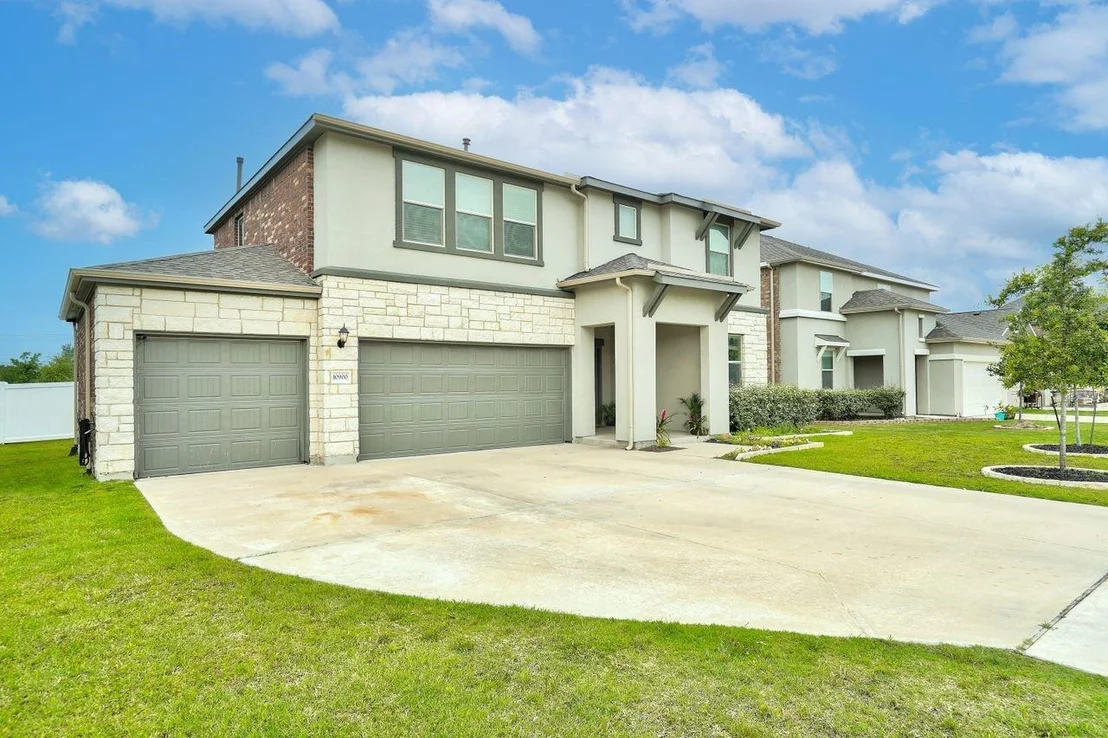 Photo of 10900 Mickelson DR