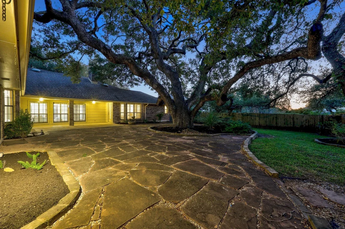 Photo of 11402 Pickfair DR