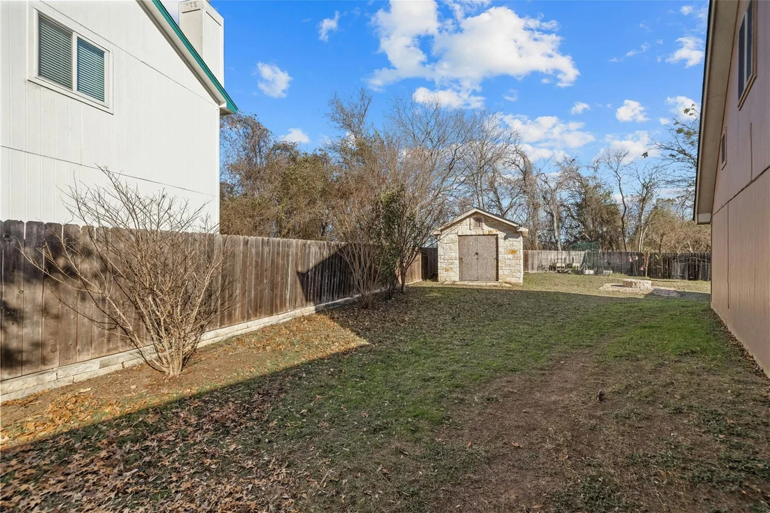 Photo of 100 Hickory Tree DR