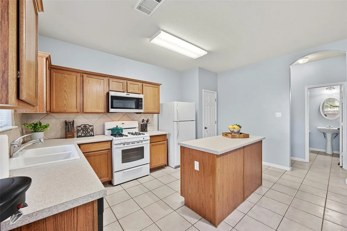 Photo of 1009 Saint Helena DR