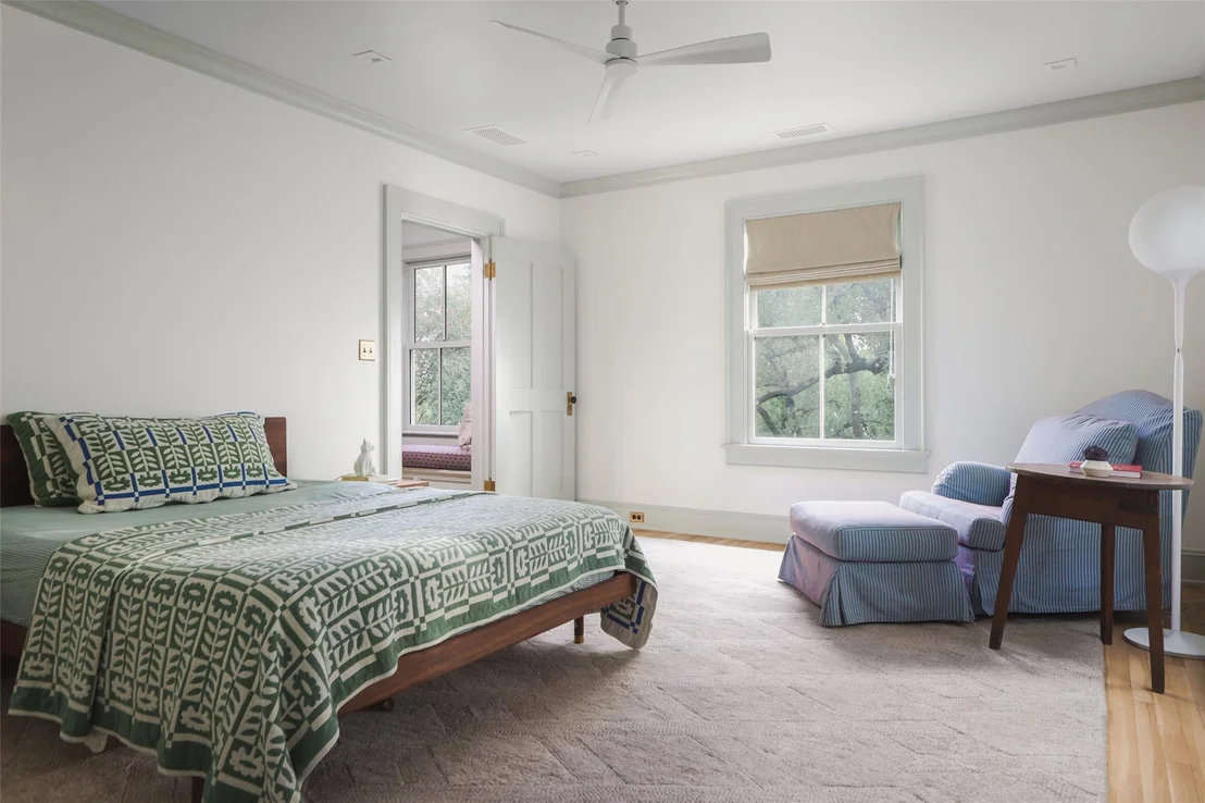 Photo of 2308 Bridle PATH