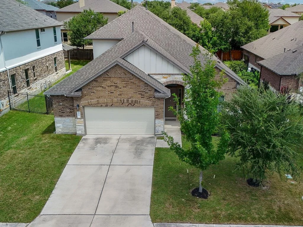Photo of 520 Acadia BND