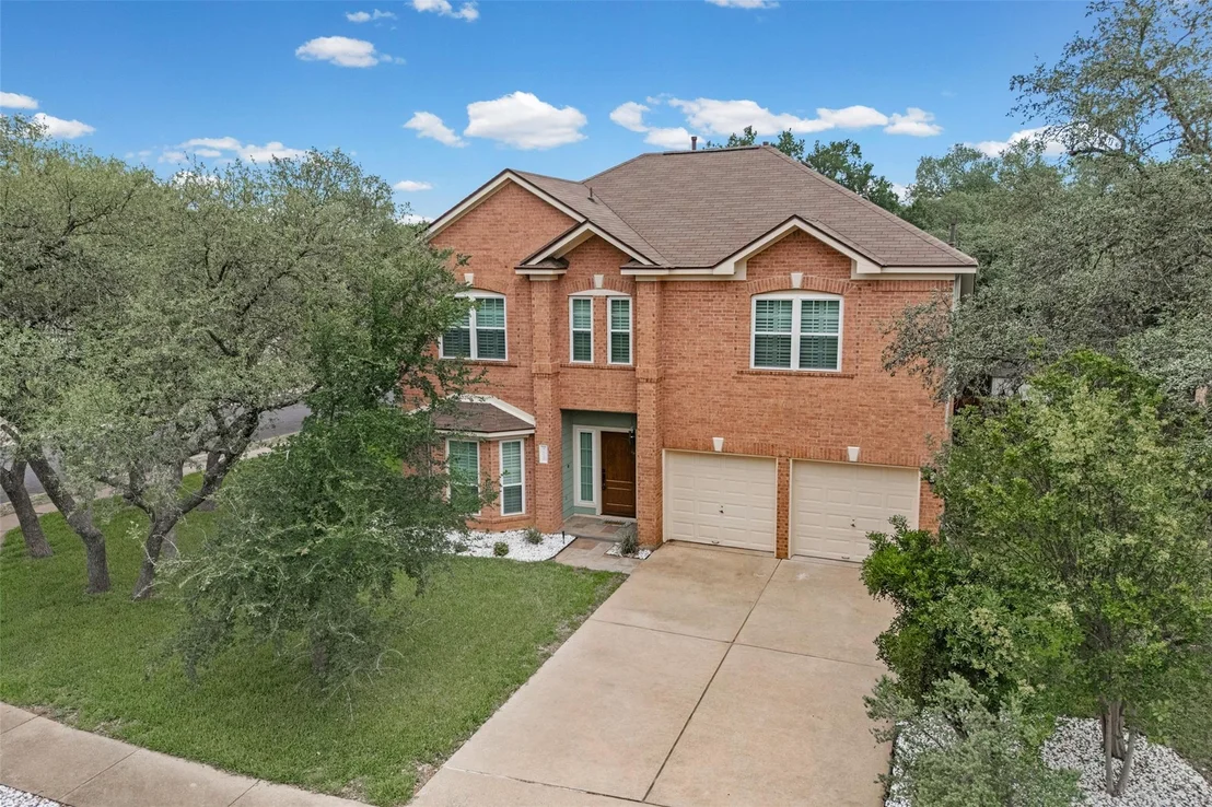 Photo of 8610 Axis DR