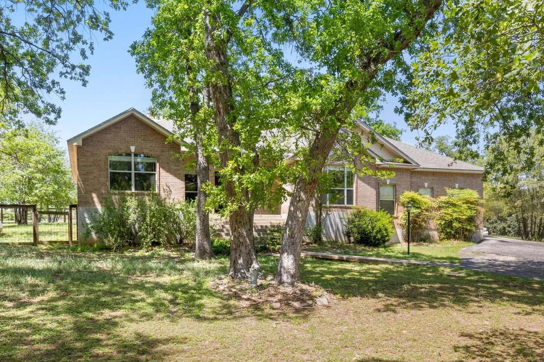 Photo of 162 William Higgins DR