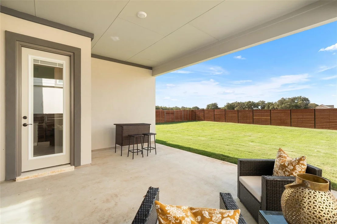 Photo of 2116 Tobiano TRCE