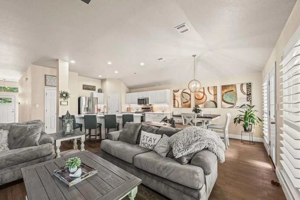 Photo of 4221 N Summercrest LOOP