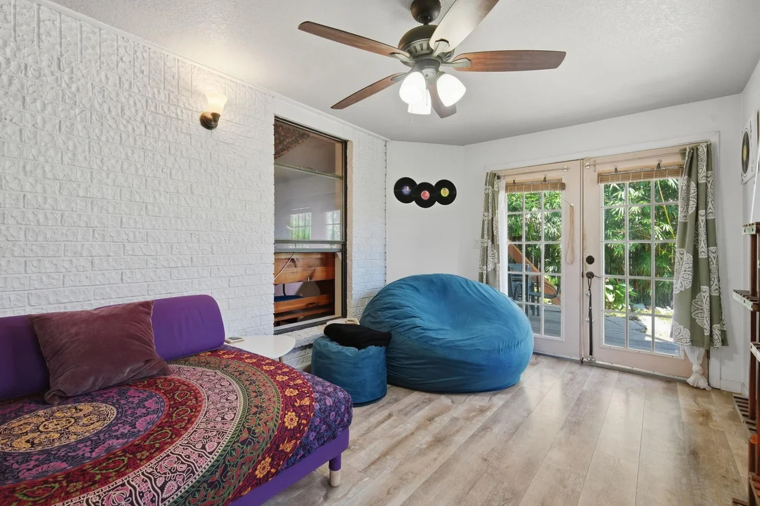 Photo of 141 Meadowland