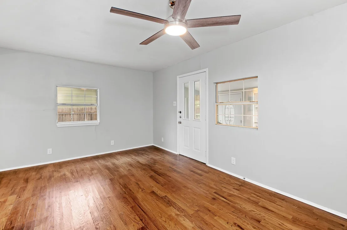 Photo of 1708 Payne Ave