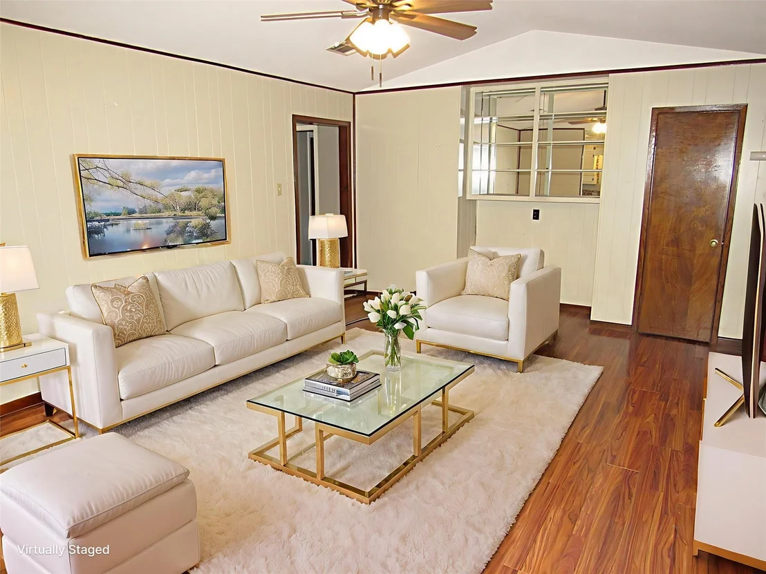 Photo of 306 Ruggles LOOP