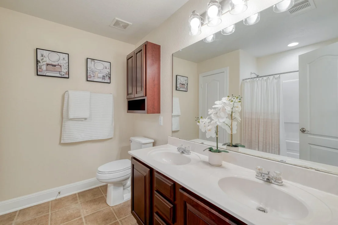 Photo of 141 Clematis CT