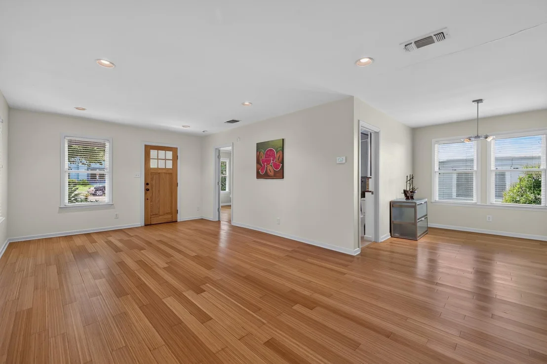 Photo of 4616 Sinclair Ave
