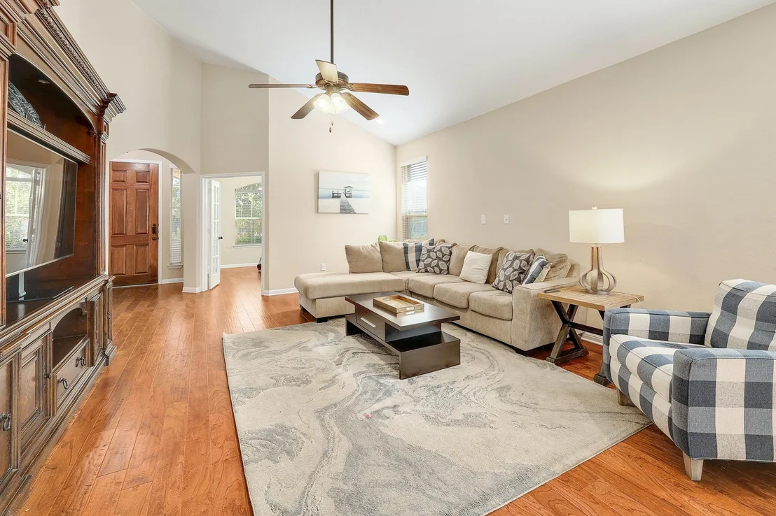 Photo of 16213 Cantania CV