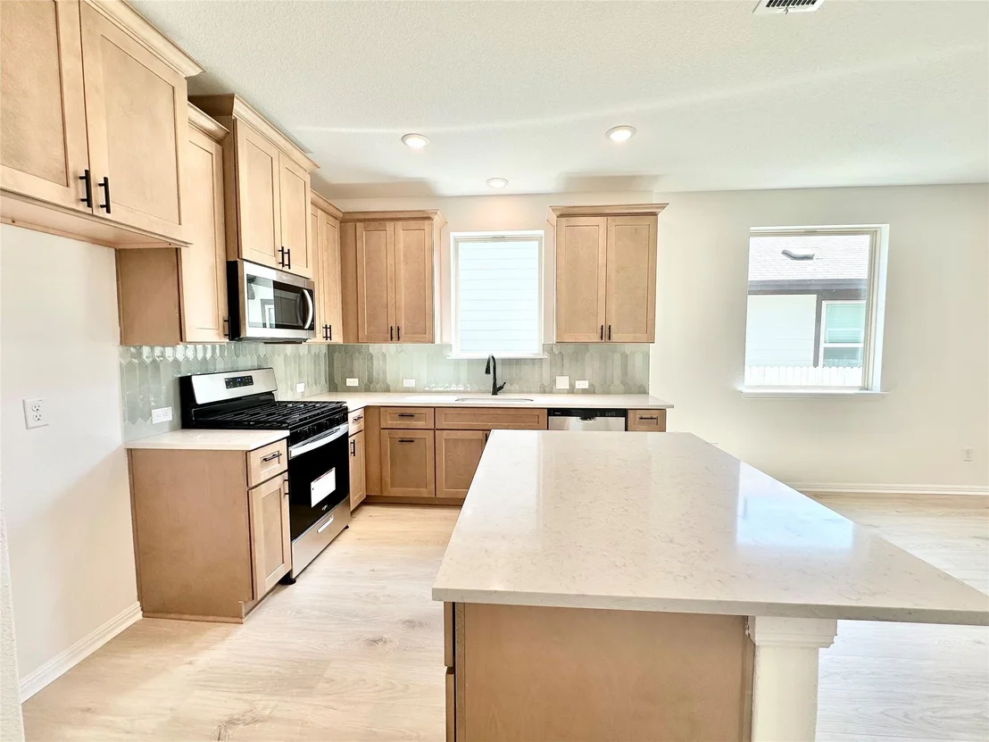 Photo of 209 Greeneyes WAY