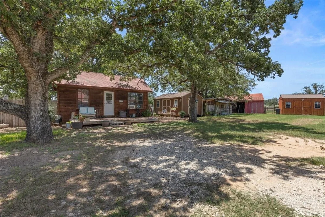 Photo of 414 Walnut Creek RD