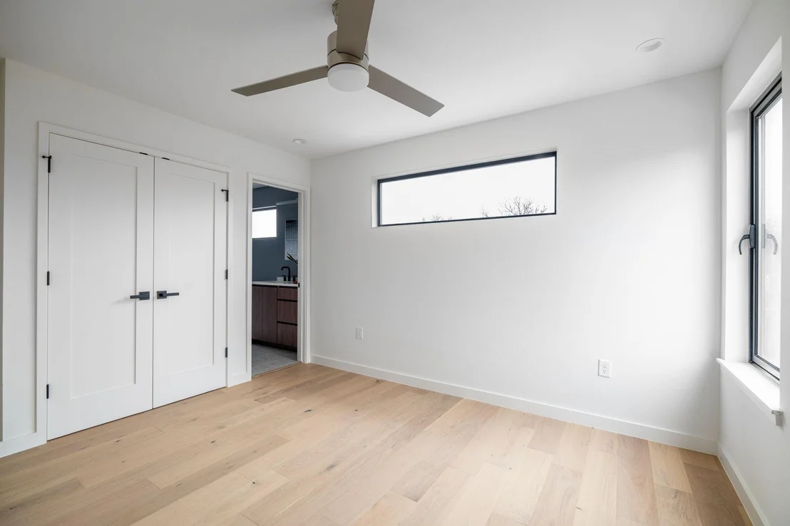 Photo of Unit A at 1906 Pershing DR