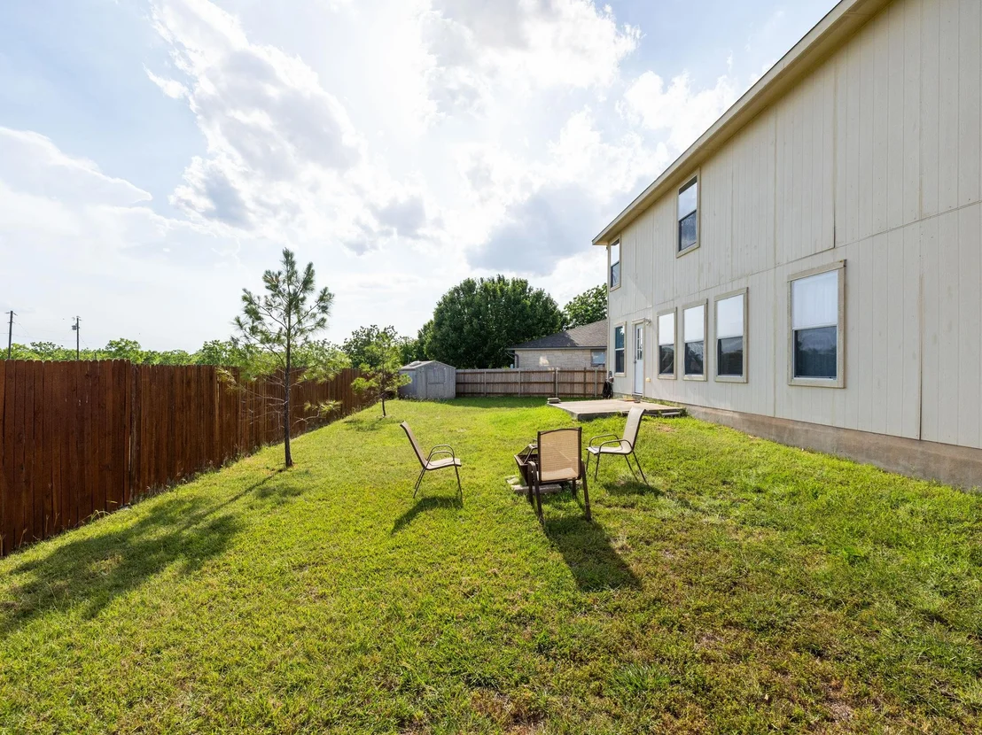 Photo of 235 Herrera TRL